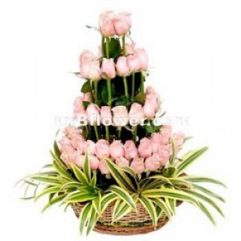 pink roses Tower Arrangement - by Dxb Flower